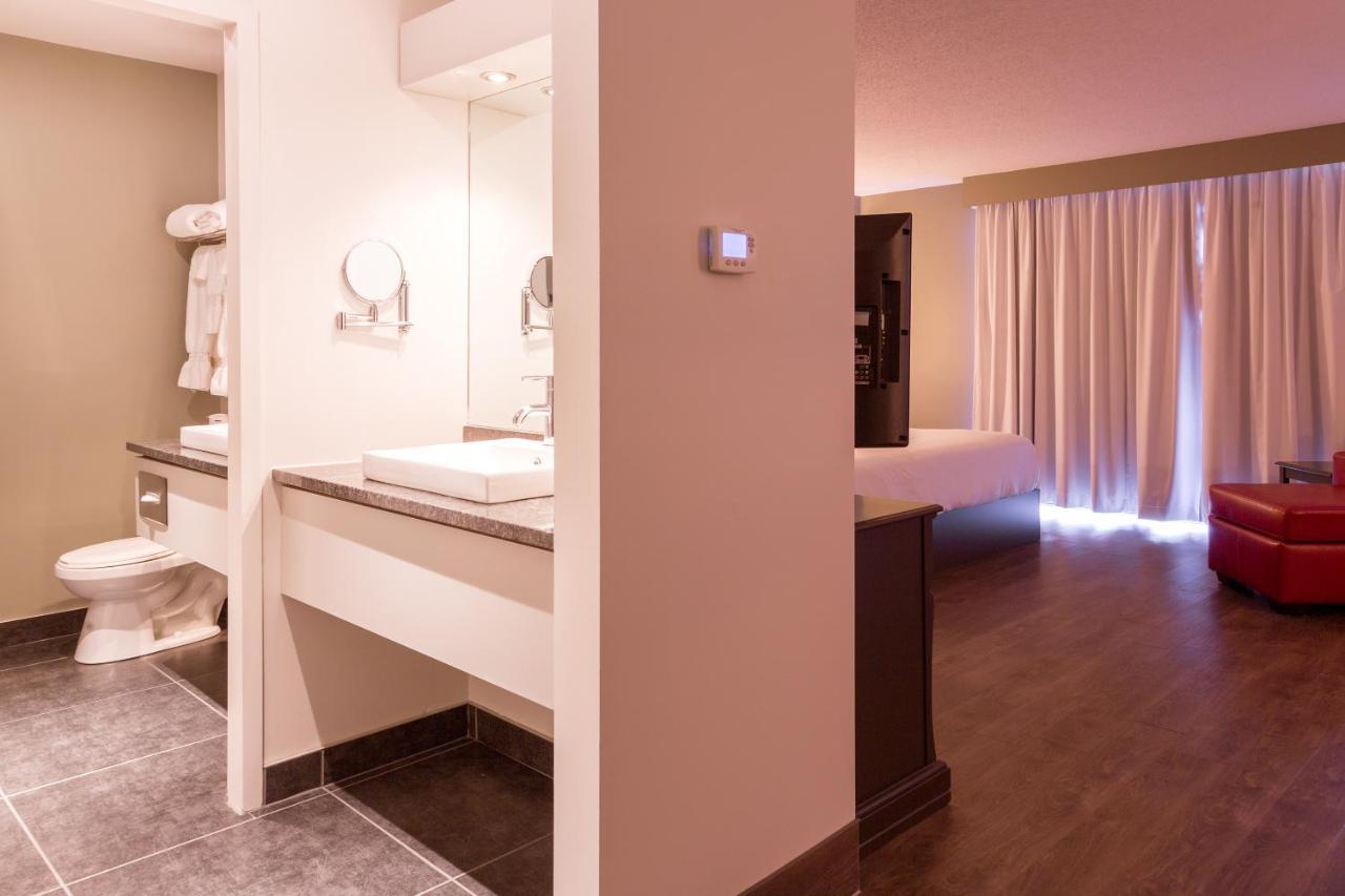 Hotel Universel Алма Екстер'єр фото